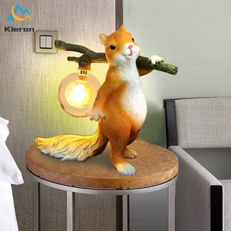 Nordic Modern Minimalist Squirrel LED Table Lamp Bedroom Living Room Study Bedside Desk Lamps Room Decoration Resin Floor Lamps