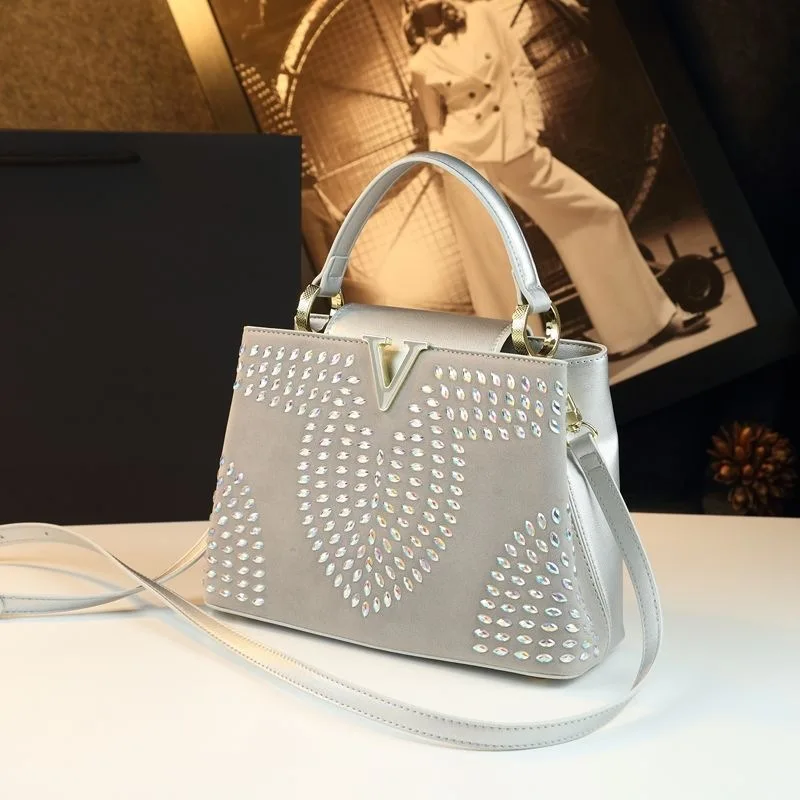 

Stylish And Roomy Designer Diaper Bag For Women Luxury Leather Tote Large Capacity Elegant Crossbody Handbag For Essentials