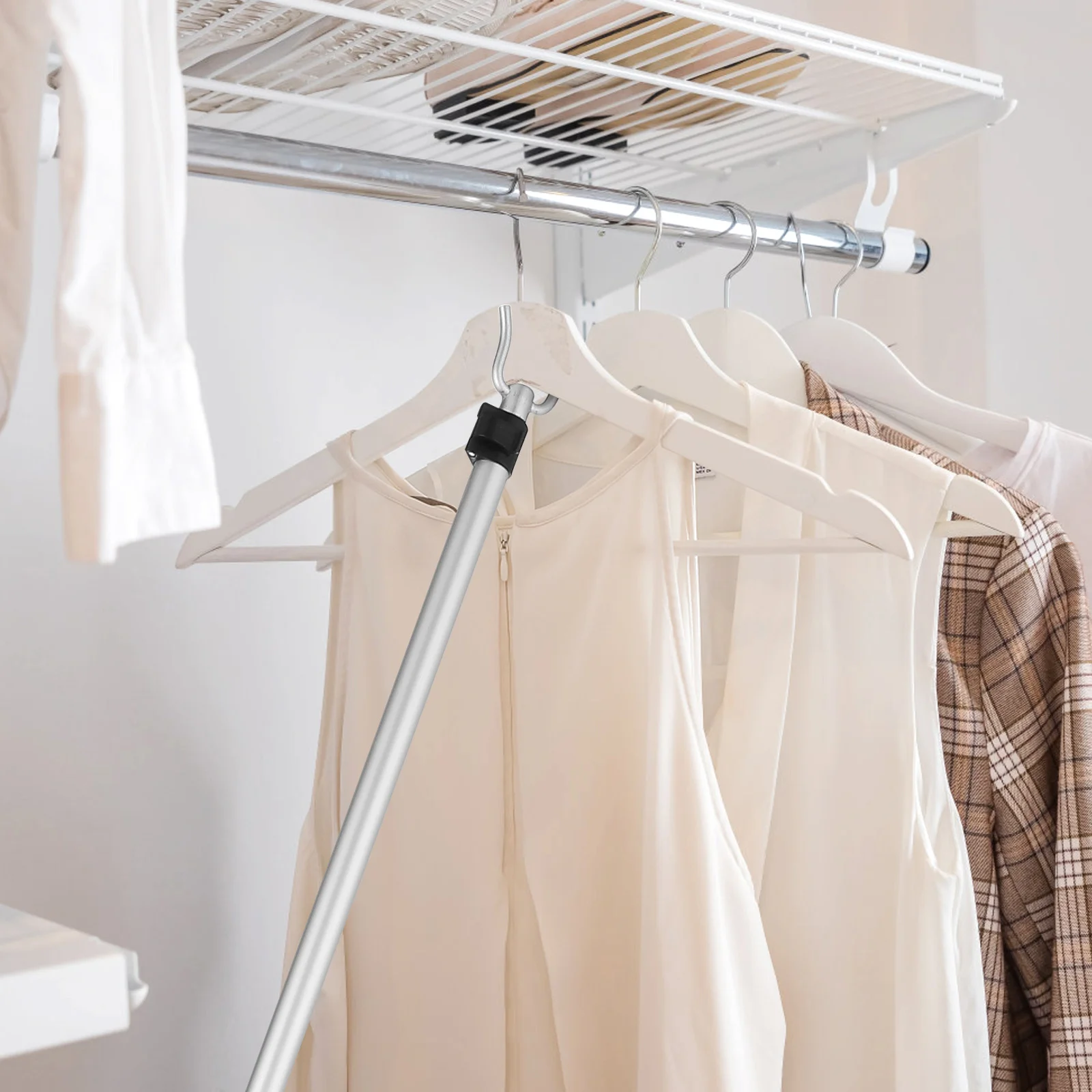 عمود ملابس للمنزل، قضيب غسيل قابل للسحب مع شماعة خطاف خزانة قابلة للتعديل، تدعم تصميم سهل التركيب #3