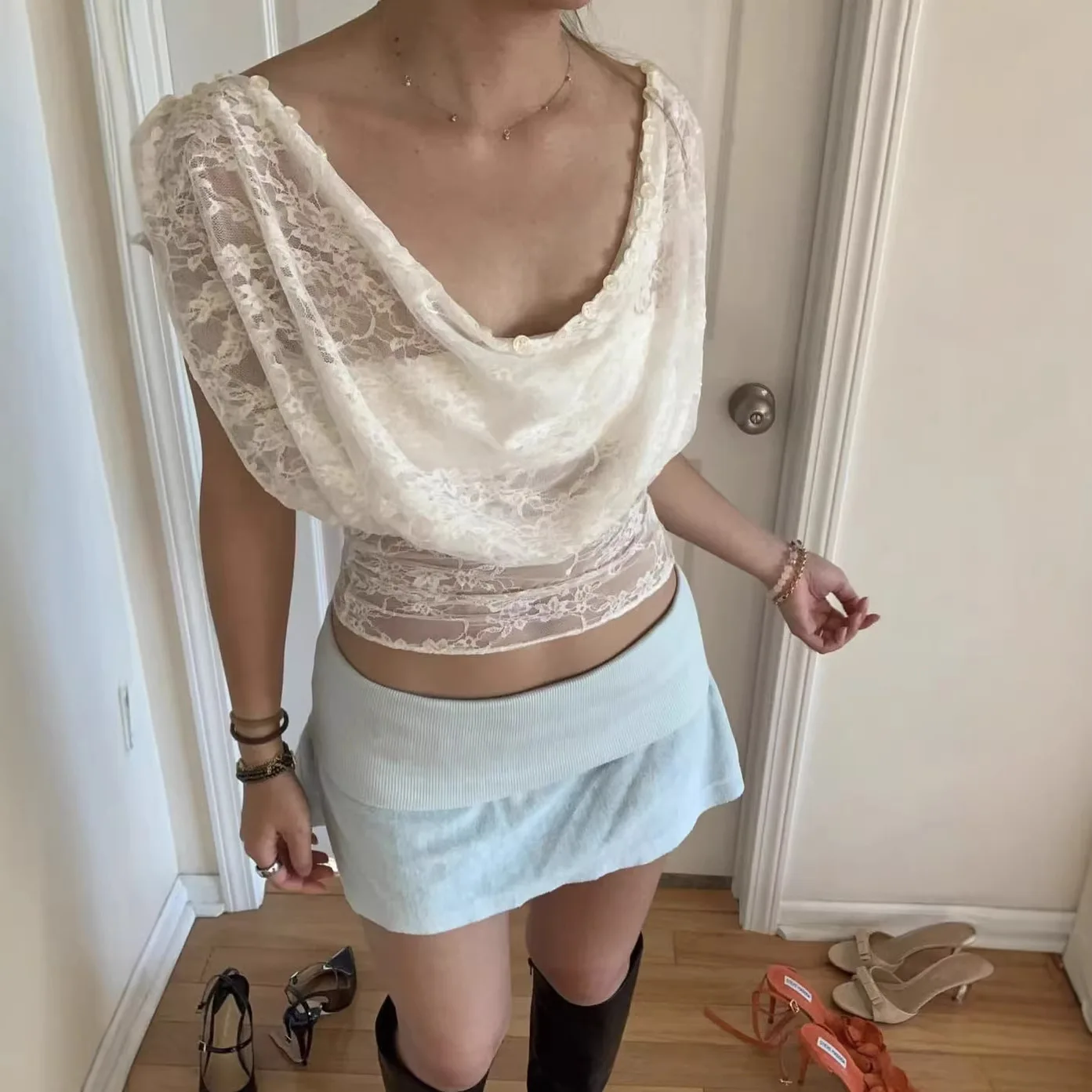 

2026 Spring and Summer New Buttons, A Variety of Ways To Wear Off-the-shoulder Diagonal Collar T-shirt