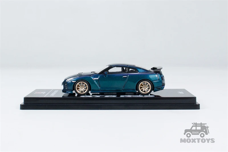 INNO 1:64 GT-R (R35) T-SPEC Midnight Purple Diecast Model Car