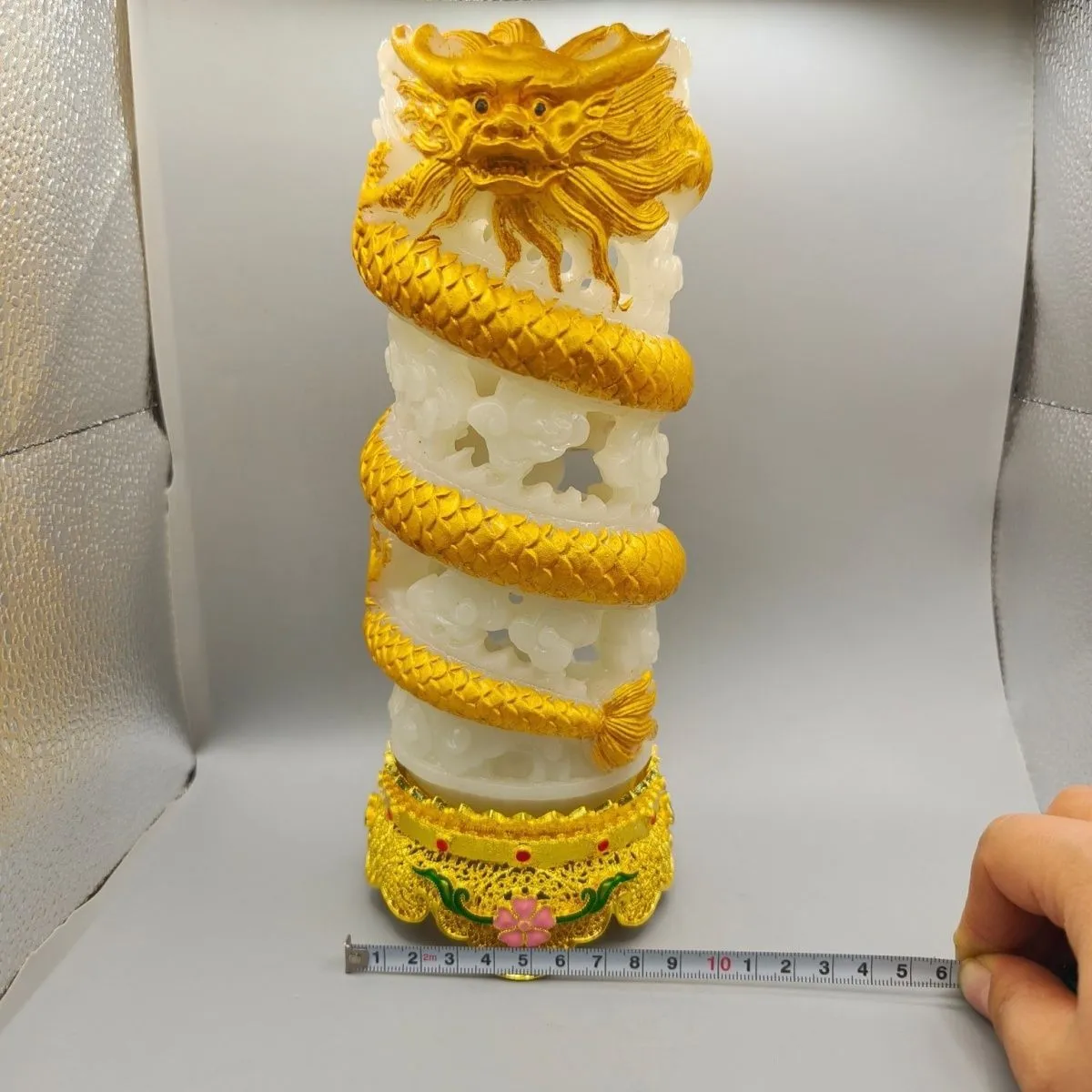 Luminous stone hollow carving gold painting Panlong pen holder ornament handicraft