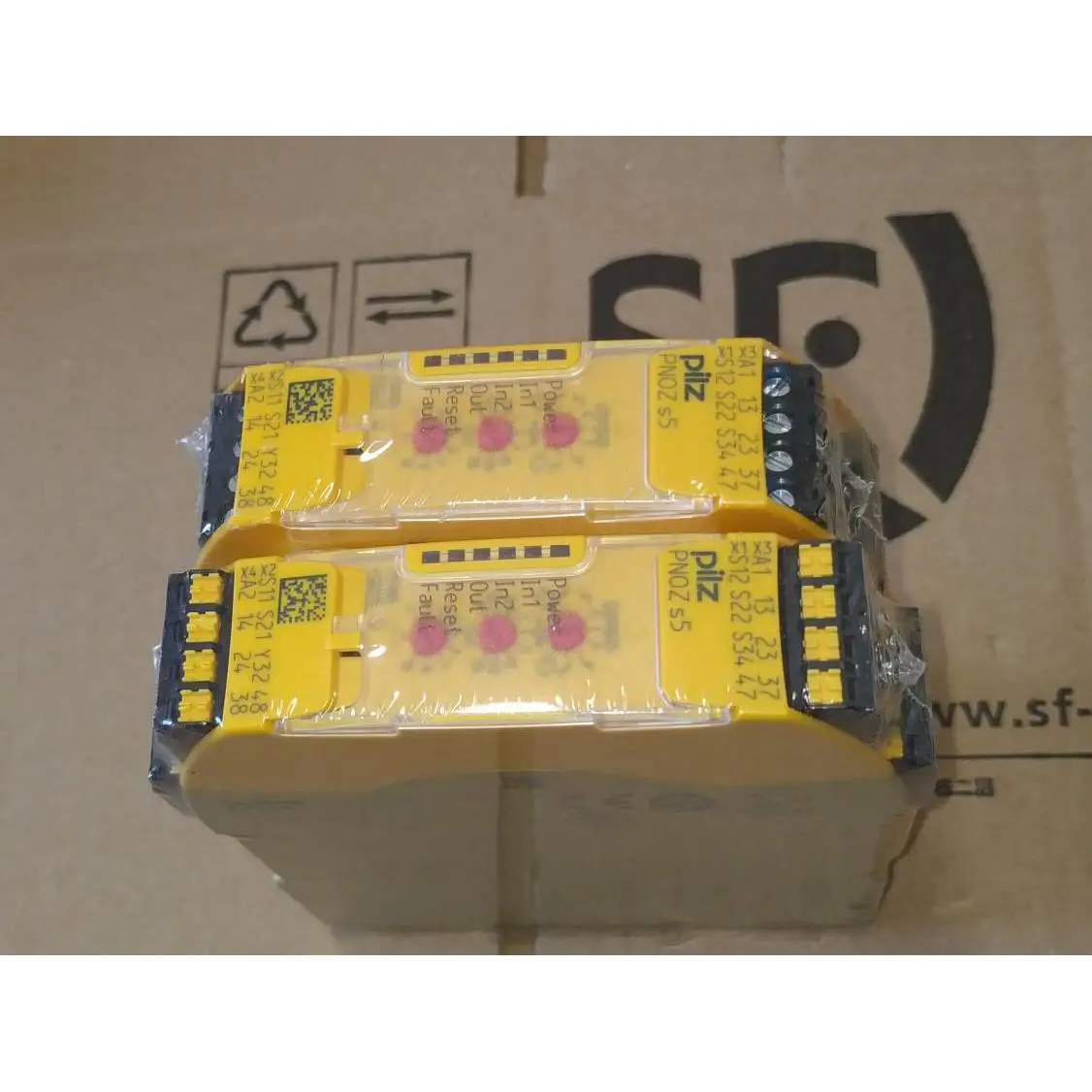 PNOZ S5 Sequence 751105 New  Pilz Safety Relay Fidelity  goods
