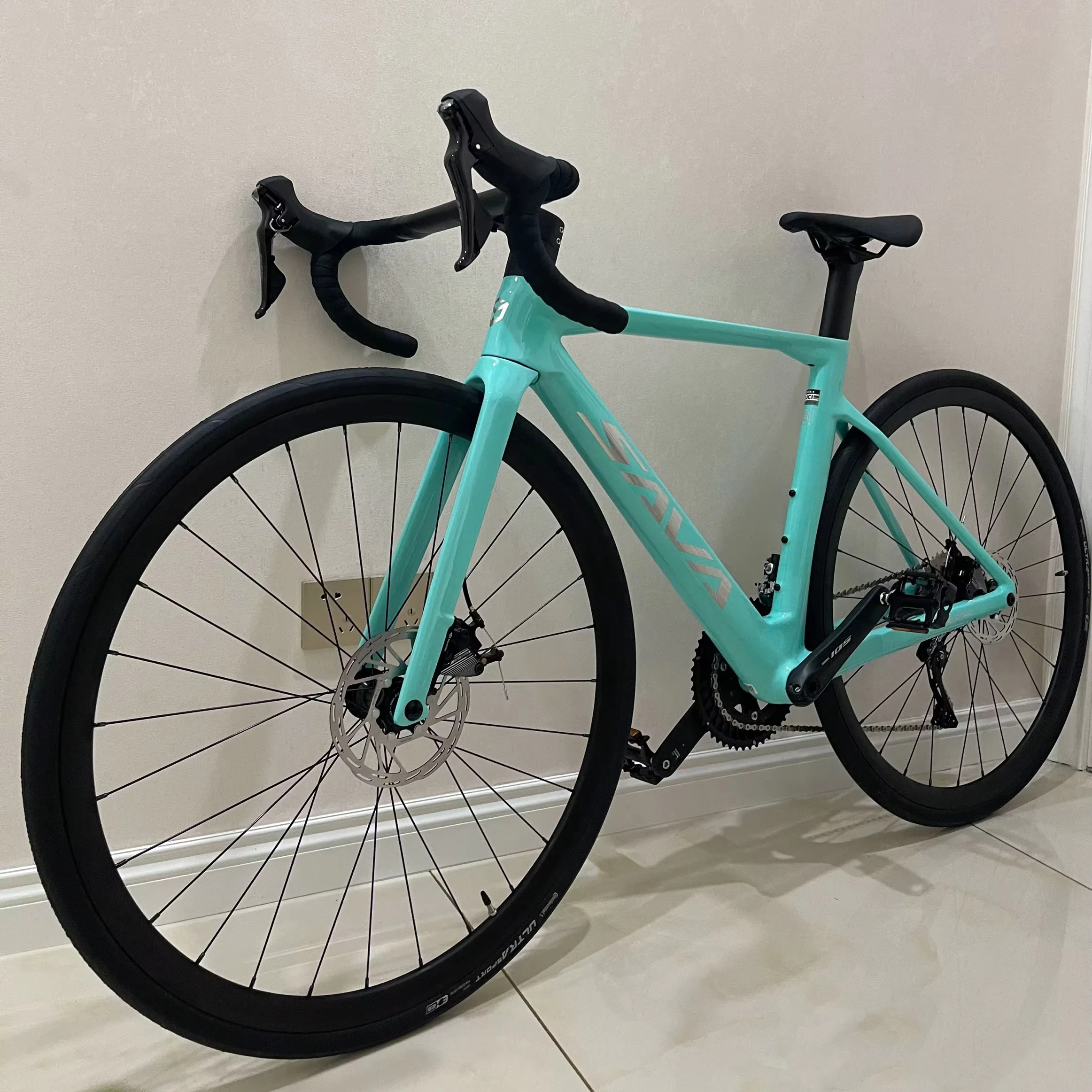 SAVA Factory 105 R7000 Carbon Fiber Road Racing Bike 22 Speed Disc Brakes 8.9KG 700C Road Bicycle For Adults