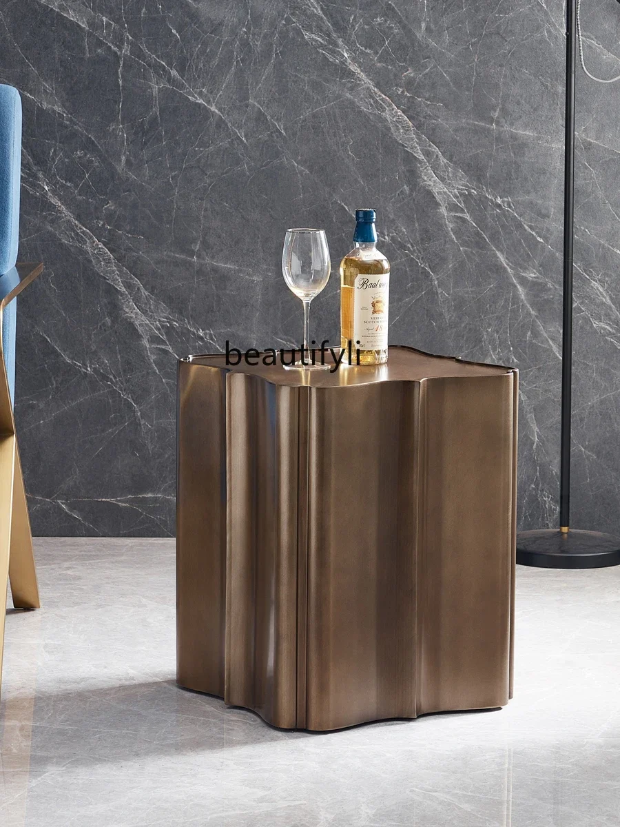 Postmodern light luxury edge table neoclassical creative sofa side table Italian minimalist metal corner table