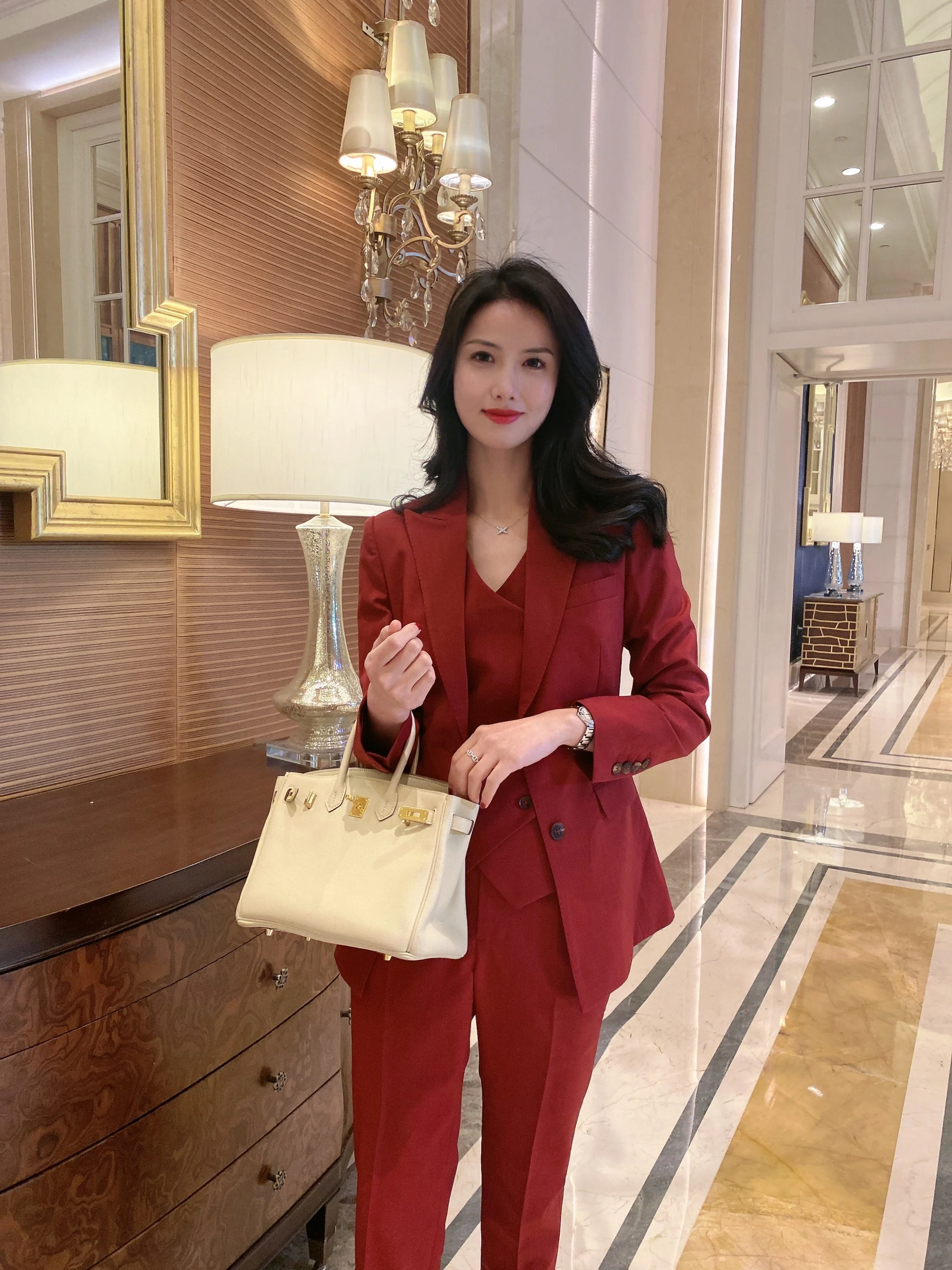 

New Faionable Slim Fit Tee Piece Set Wine Red Color for Women Host Ele Nine Pants Commute Sle Long Sve Button De...