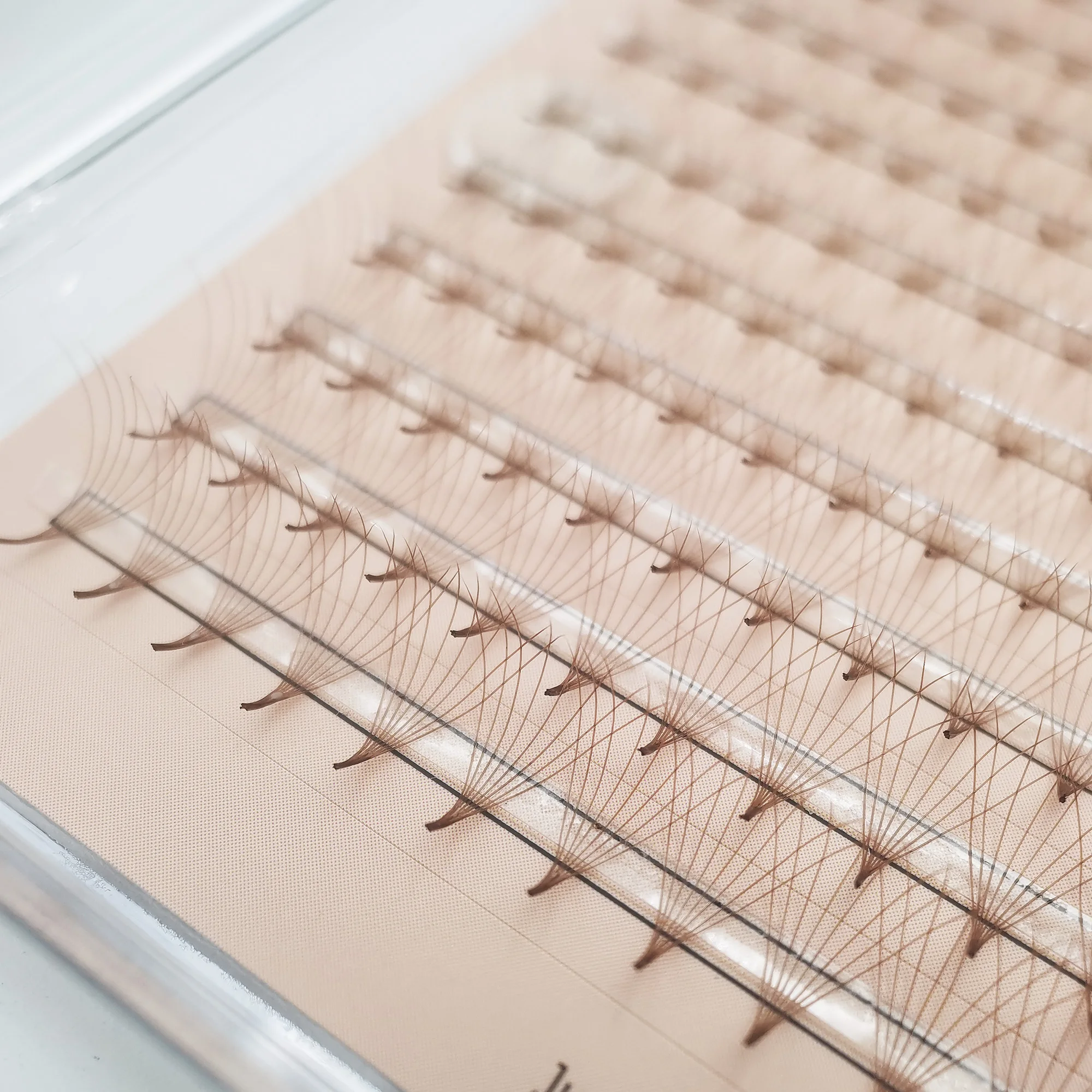 SupMacio Brown Vorgefertigte Fächer-Wimpernverlängerungen, 3D/5D/6D/8D/10D, dünne, spitze Basis, 500 Fächer, lose Promade-Volumen-Wimpern, Make-up, Cilio – Detail 4