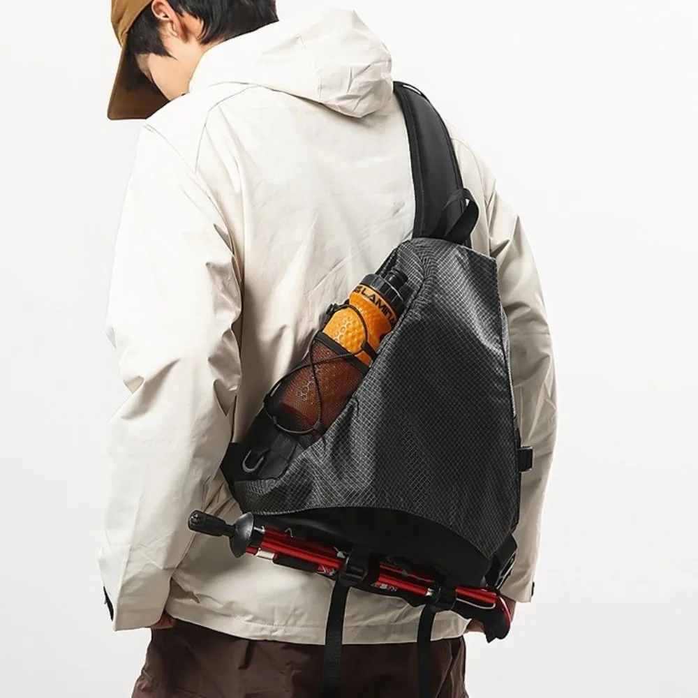 

Waterproof Outdoor Sports Chest Bag Large Capacity Adjustable Nylon Crossbody Bag Chest Pack Multifunctional Men's Shoulder Bag