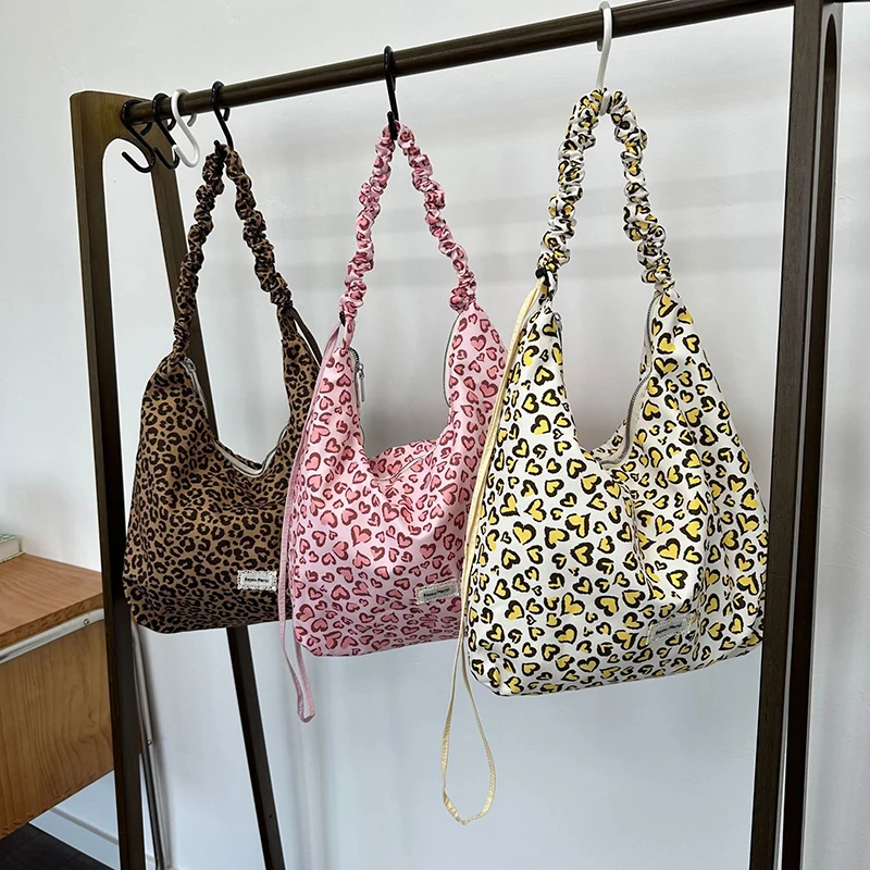 Stylish Leopard Print Drawstring Shoulder Bag Stylish Heart Pattern Large Capacity Tote Lightweight Commuter Shopping Handbag