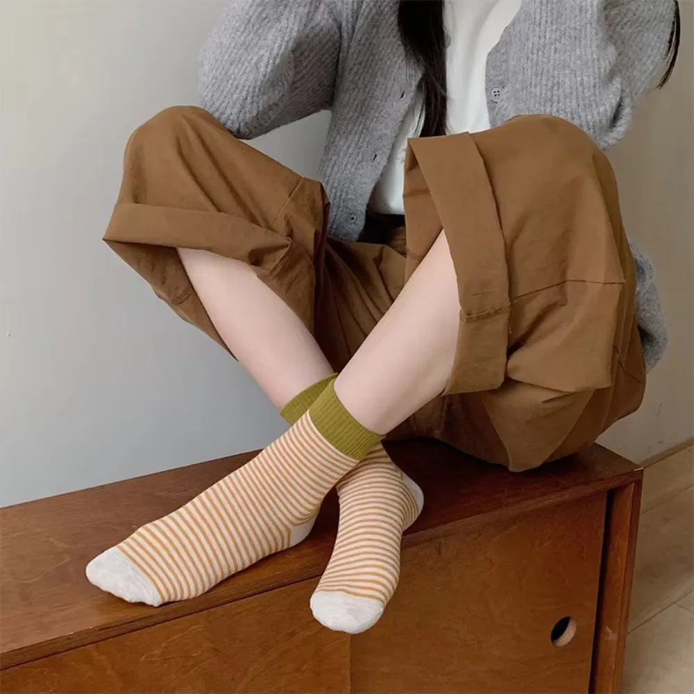

Sweet Style Women's Socks Breathable Middle Tube Mid-tube Stockings Keep Warm Soft Comfortable Striped Print Socks Autumn