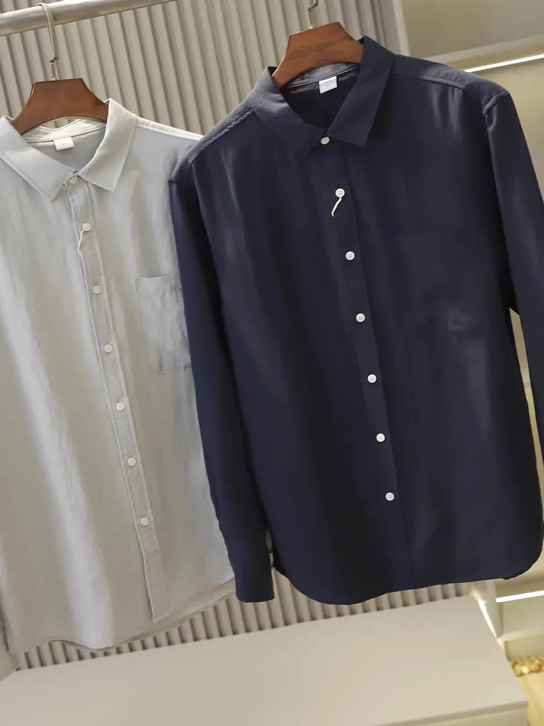 

Мужская повседневная свободная рубашка из лиоцелла с длинным рукавом, дышащая, универсальная, комфортная, стандартный крой, весна 2026