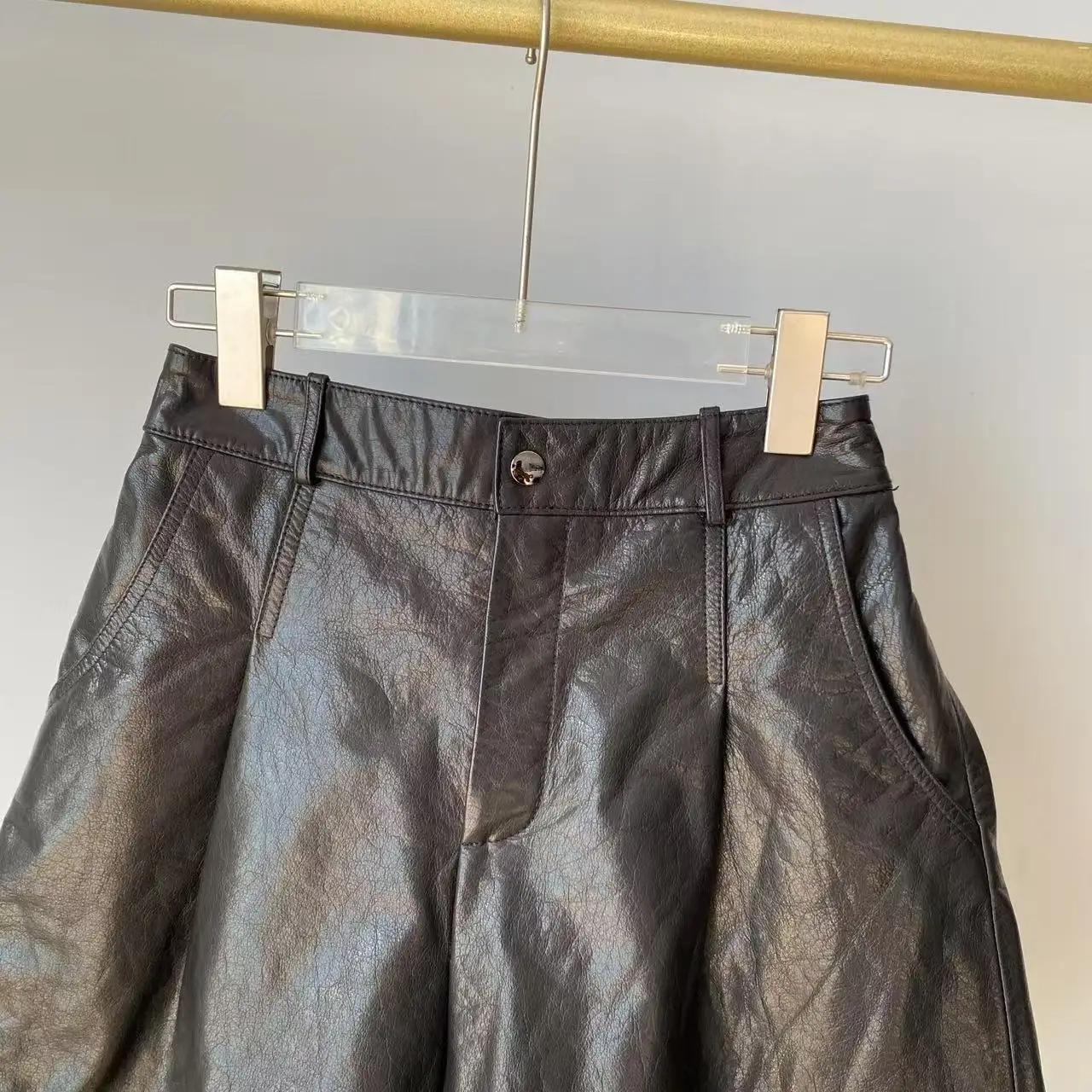 2025년 가을 여성용 패셔너블한 가죽 바지 캐주얼 와이드 레그 부츠 팬츠 다용도 천연 가죽 바지 출퇴근용