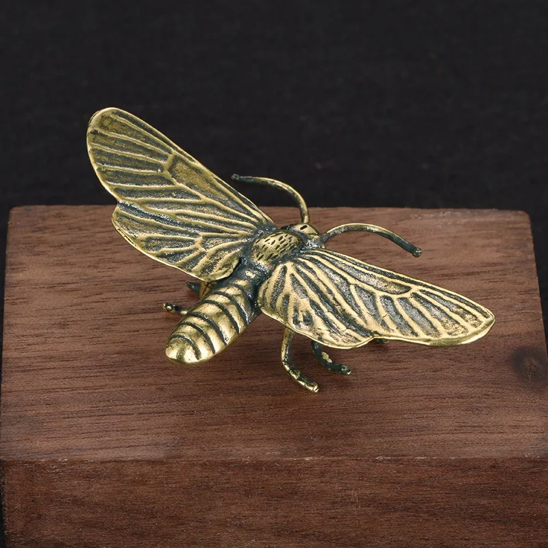 1 PC Tea Pet Hand Fidget Antiqued Solid Brass Moth Figurine Small insect Ornament Decor Study Office Desk Craft Home Decoration