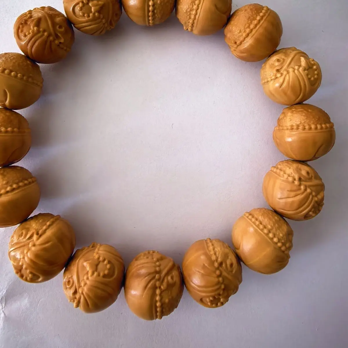 Natural Monkey Head Walnut Beaded Bracelet 2026 Chinese Style Wenwan Collectible Hand Carved Golden Toad Pattern Unisex Jewelry
