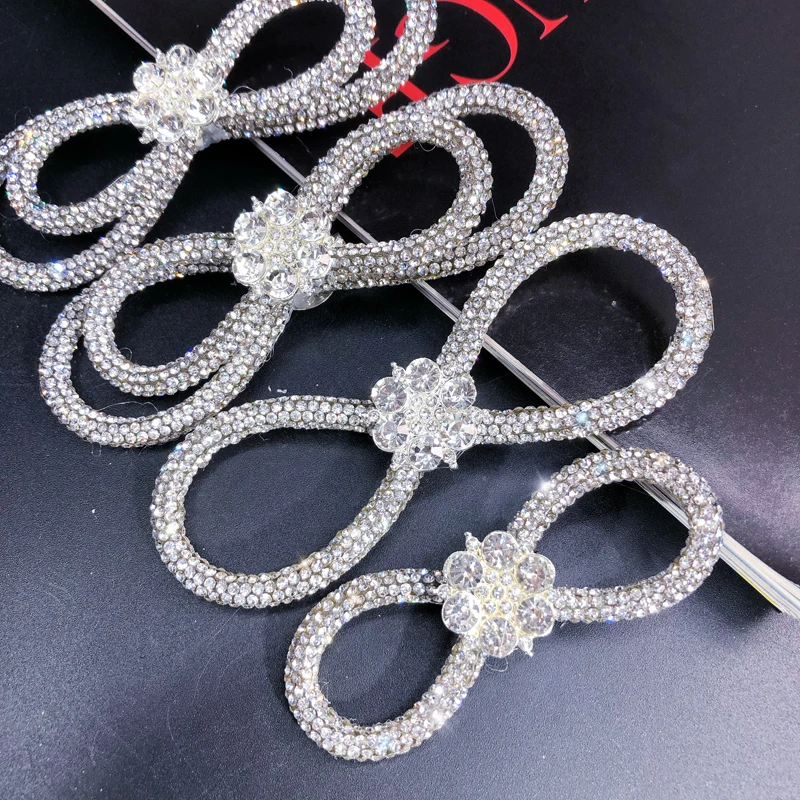 2 pezzi Bling strass fiocco spille vestito fai da te Bowknot spille eleganti Bowknot decorazione Pin Style accessori