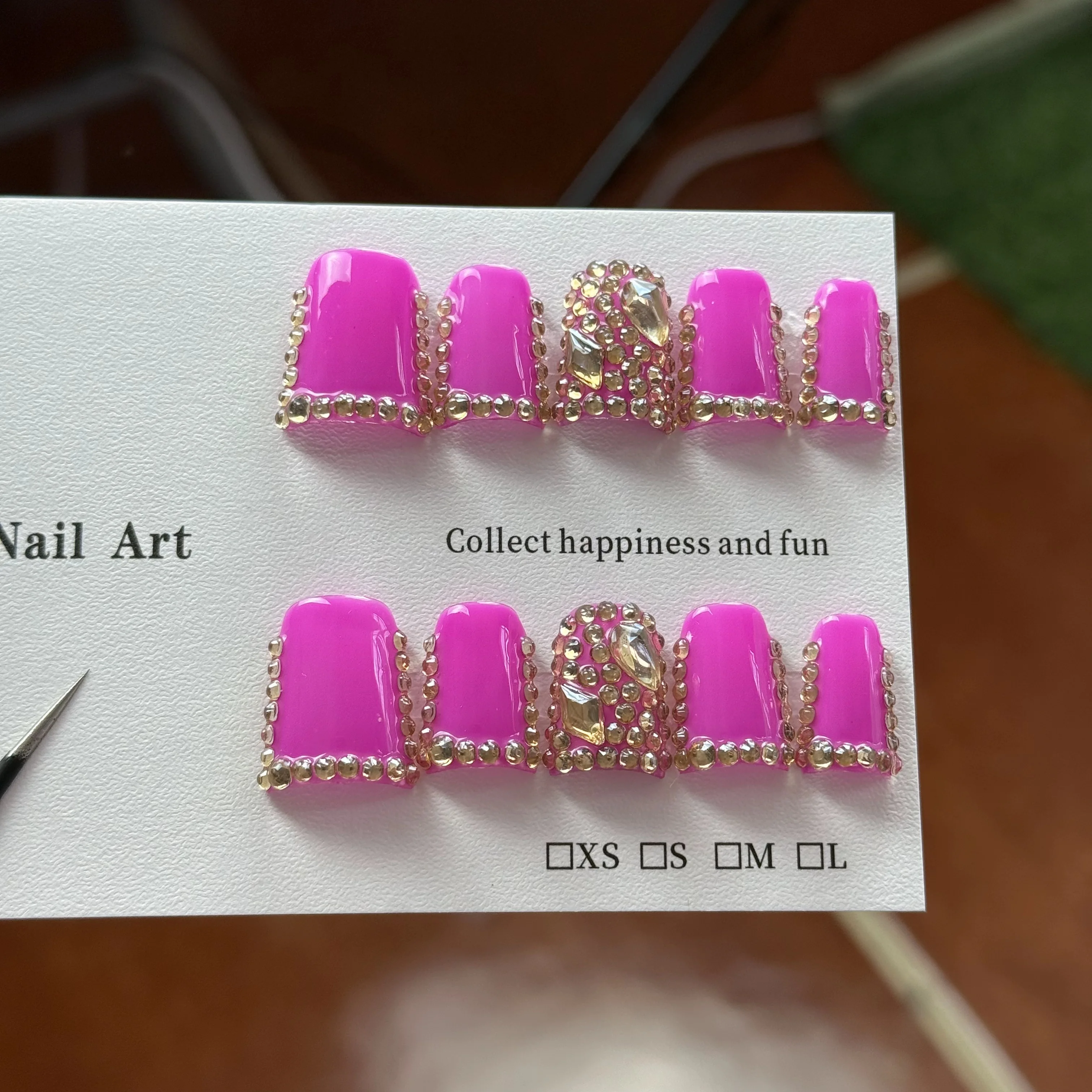 

10pcs high-end Sweet, cool and spicy girl style, European and American light luxury style, dazzling with diamonds all over hand