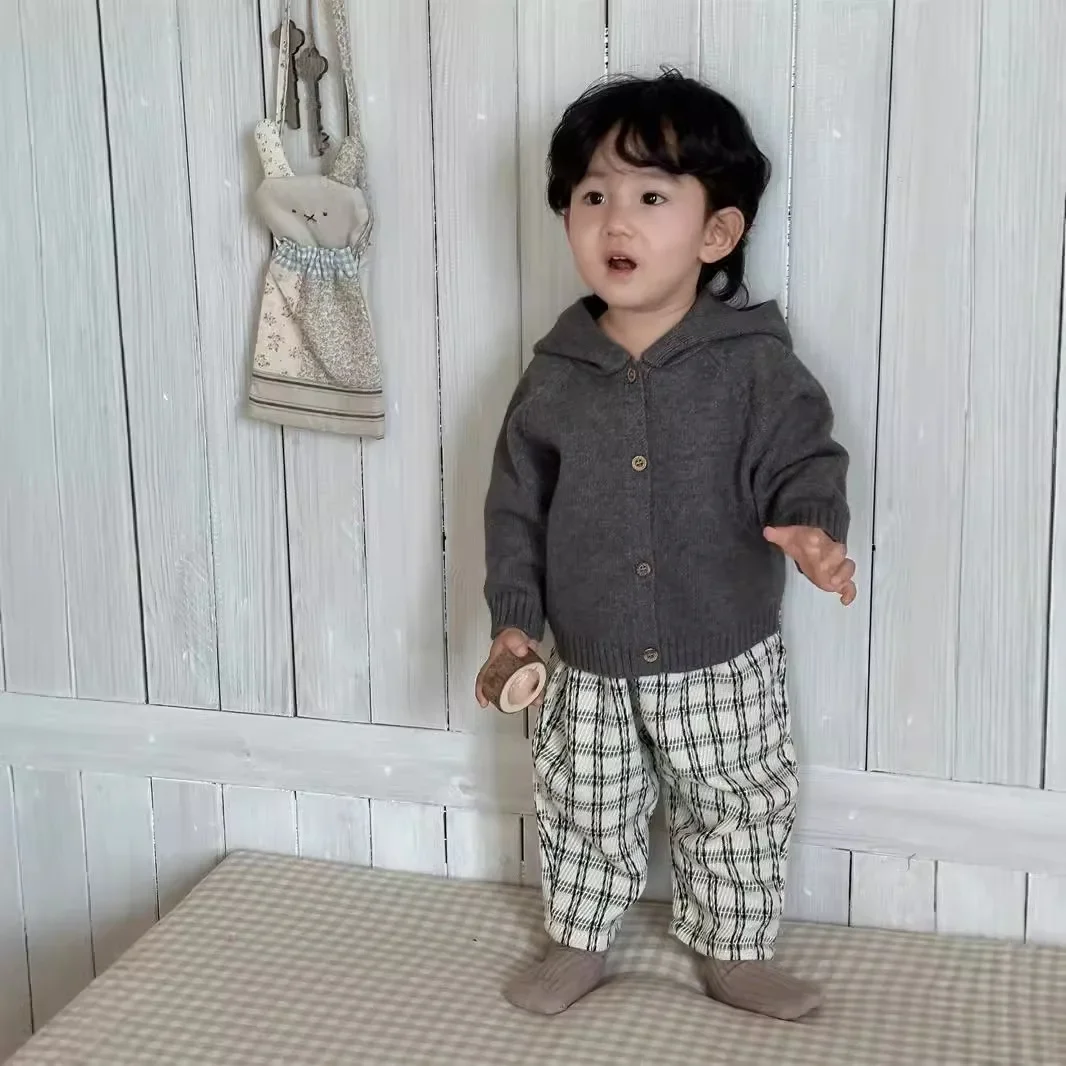 Chaqueta suéter con capucha para niños, ropa de primavera y otoño, conjunto de pantalones informales versión coreana para bebés, 2025