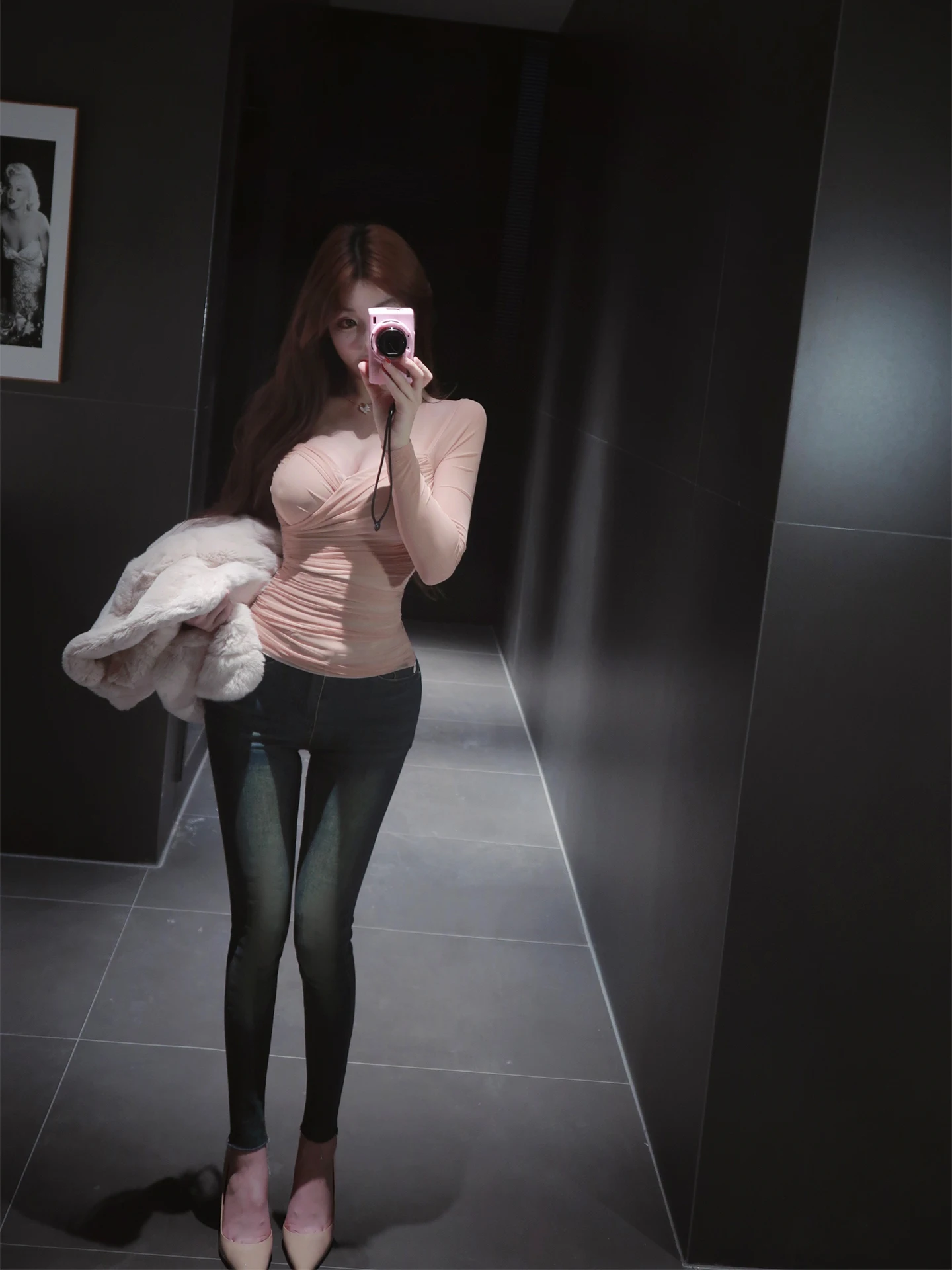 

Сексуальный облегающий женский топ с длинным рукавом и V-образным вырезом, с завышенной талией, из полиэфирного волокна, повседневная одежда, ткань из смесового полиэстера