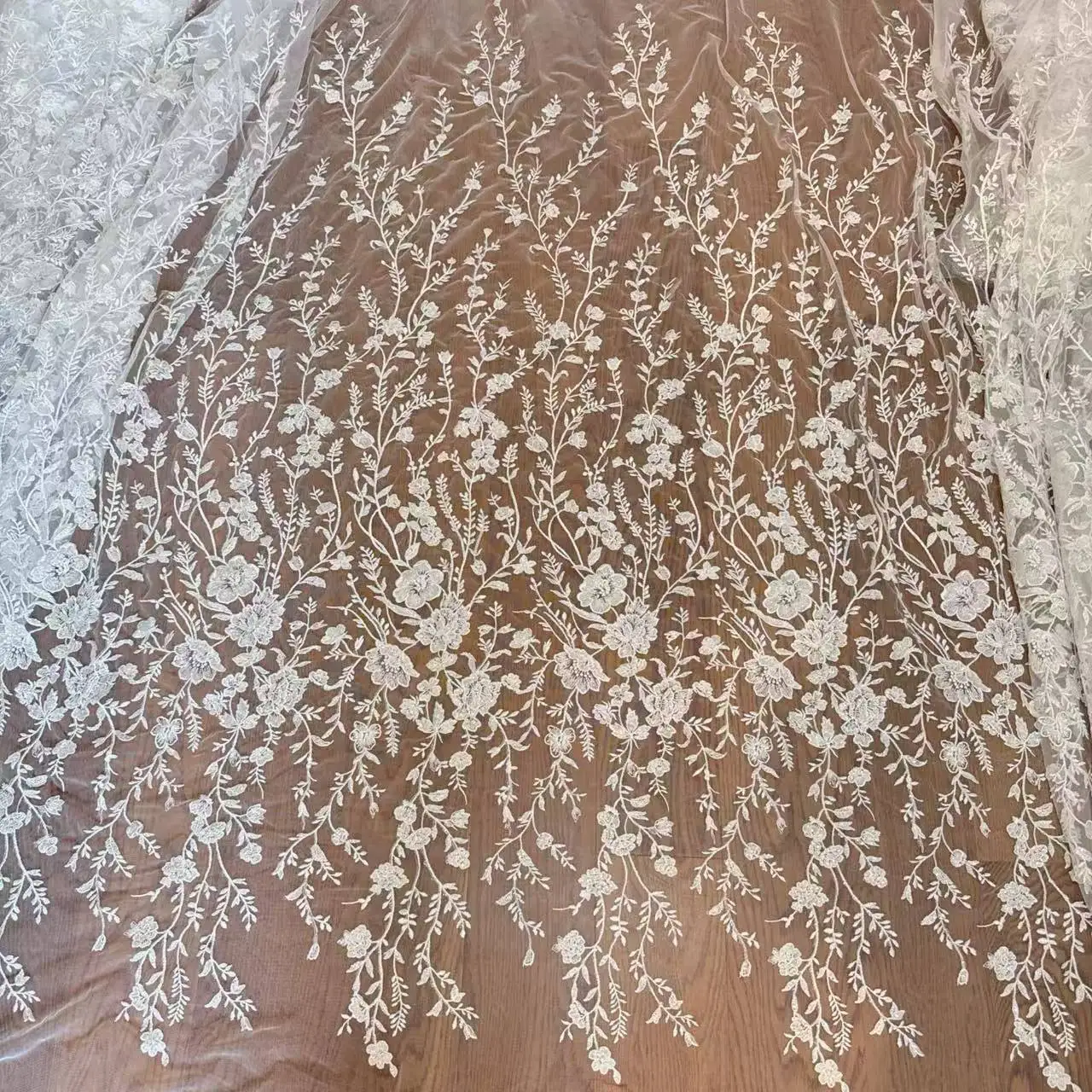 Weiche Mesh Stickerei Pailletten Stoff Spitze Blätter Blume Hochzeit Kleid Braut Spitze Stoff RS4147 – Detail 6