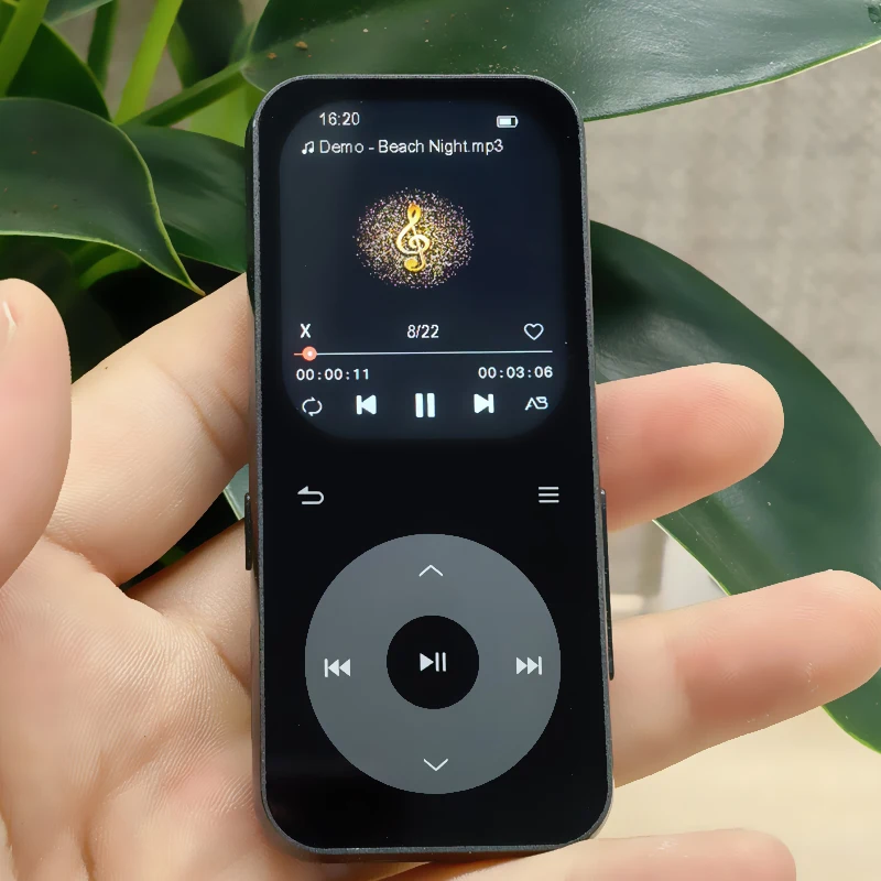 مشغل MP3 محمول جديد 2025 للطلاب مع بلوتوث 5.4، صوت بدون فقدان، شاشة عالية الدقة 2.01 بوصة، عمر بطارية طويل 35 ساعة