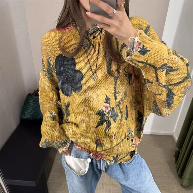 

Women's Printed V-Neck Sweater, Fashionable Casual Long-Sleeve Knit Top, High-Quality Pullover, Fall, New Arrival, 2025，y2k