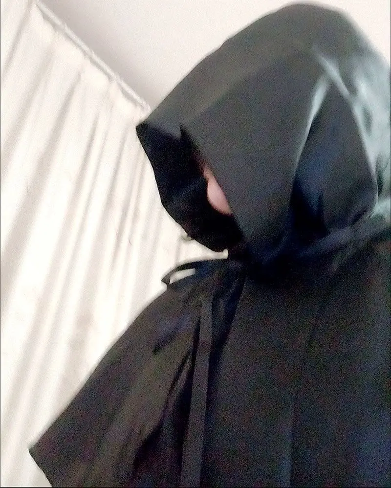 Mittelalterlicher Kapuzenumhang – Halloween-Kostüm-Schal & Cosplay-Umhang; Unisex, Kurzer Umhang für Rollenspielcharaktere (z.B. Ritter). – Detail 6