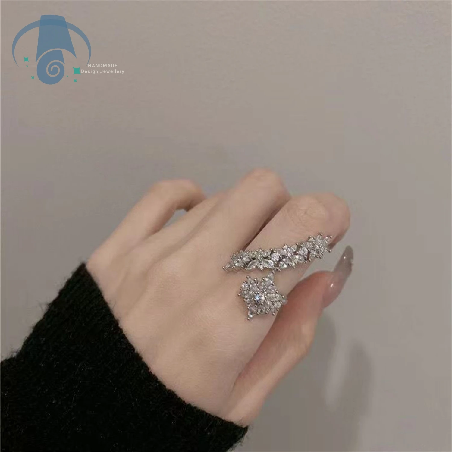 Flower Rhinestone Adjustable Open Ring for Women High End Elegant Versatile Daily Wedding Party Atmosphere Jewelry Romantic Gift