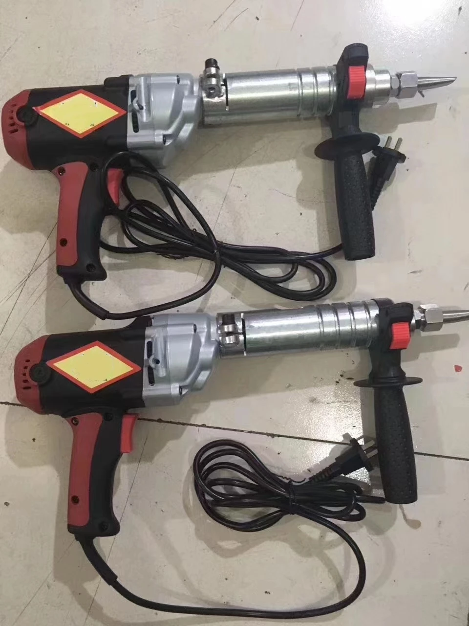 Tire Retreading Machine Rubber Extruder Gun Pneumatic Type Electric Type Tire Repair Rubber Extruder