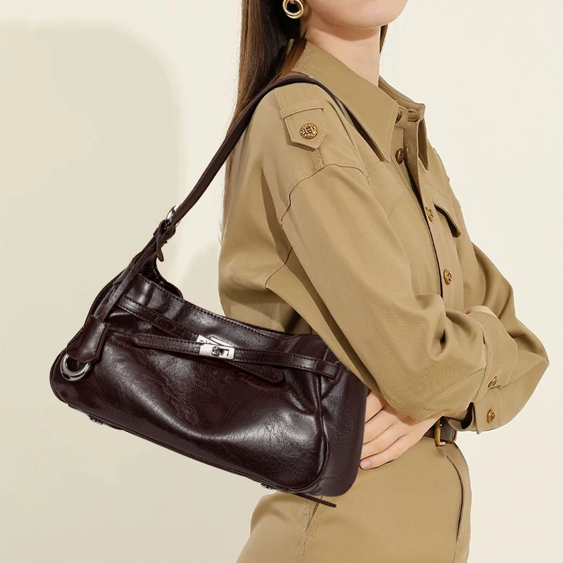 

French style underarm handbag women's bag new model, oil wax leather, single shoulder bag, small and unique design, high-end and
