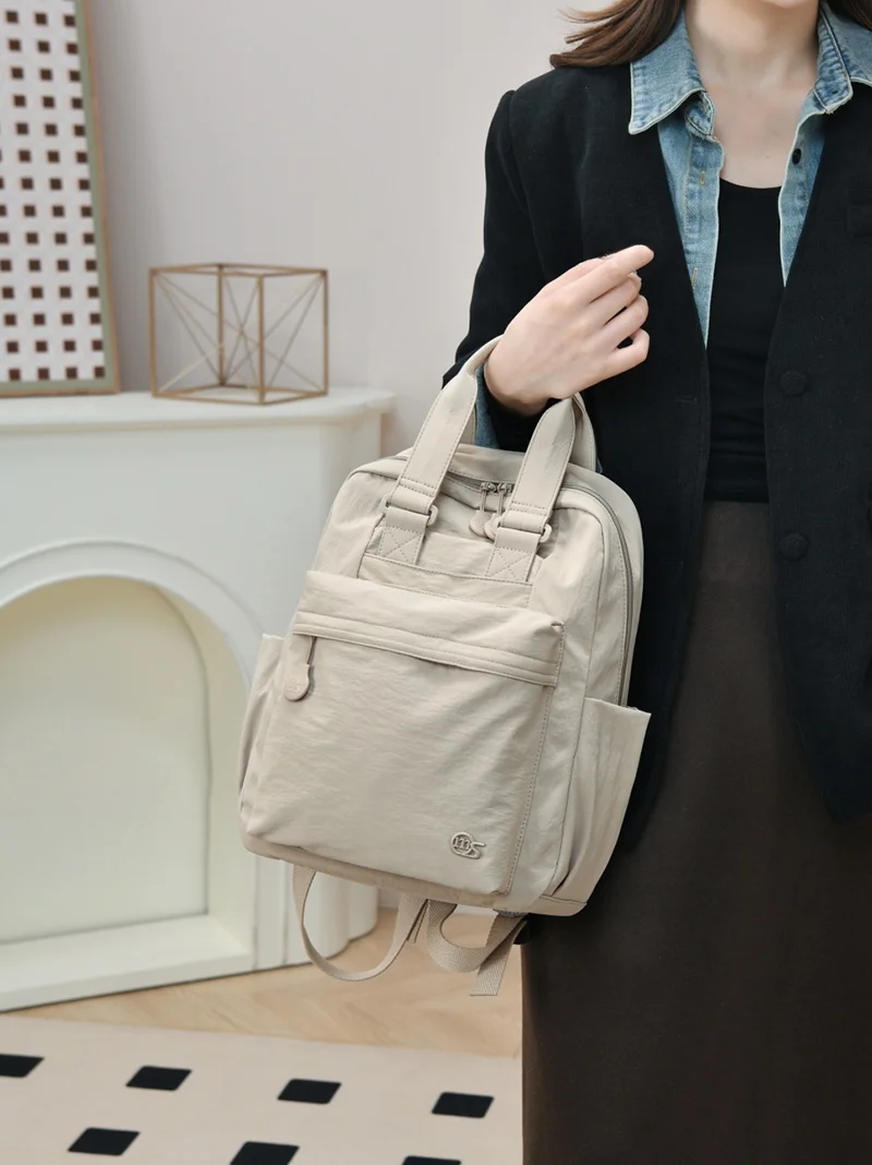

Women's Large Capacity Oxford Cloth Backpack 2026 New Fashion Portable Travel Lightweight Waterproof Dual-use Shoulder Bag