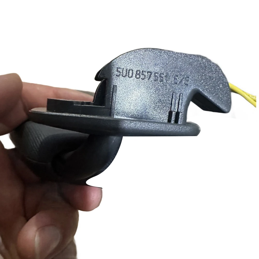 

ABS Material Car Sunshade Car Accessories As Shown In The Picture Black Color Easy To Use Part Name For Golf 4