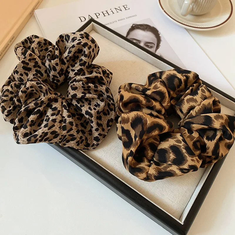 Retro Leopard Print Hair Scrunchie High Ponytail Elastic Rope Hair Tie Classic Autumn Winter Hair Accessory for Women Girls