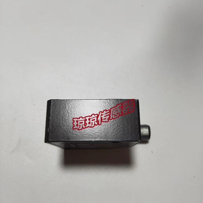 Baumer ZADM 023H151/ 082175   Sensor de matriz lineal