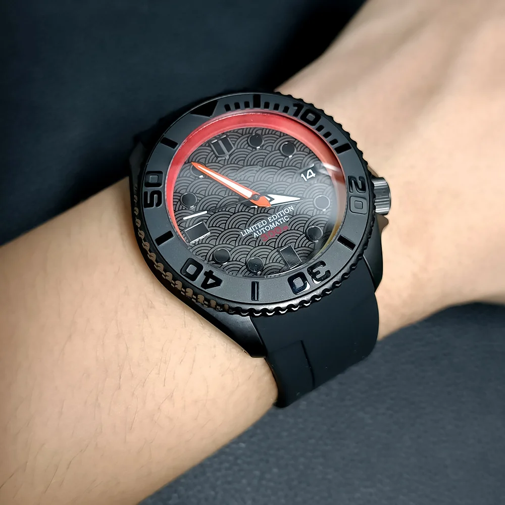 Custom Chinese Automatic Watches NH35 Movement 42mm Men's Watches Sapphire Case Automatic Black Colorful Men's Watch 22mm Strap