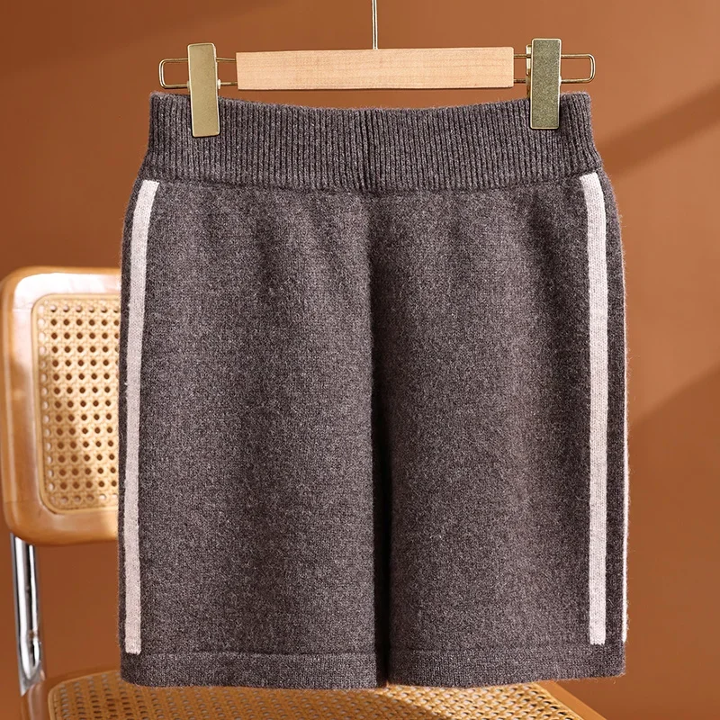 Tcyeek Women 100% Wool Short Pants Striped Thick Warm Short Pants Autumn Winter Wool Knitwear Trousers Casual Basic Style
