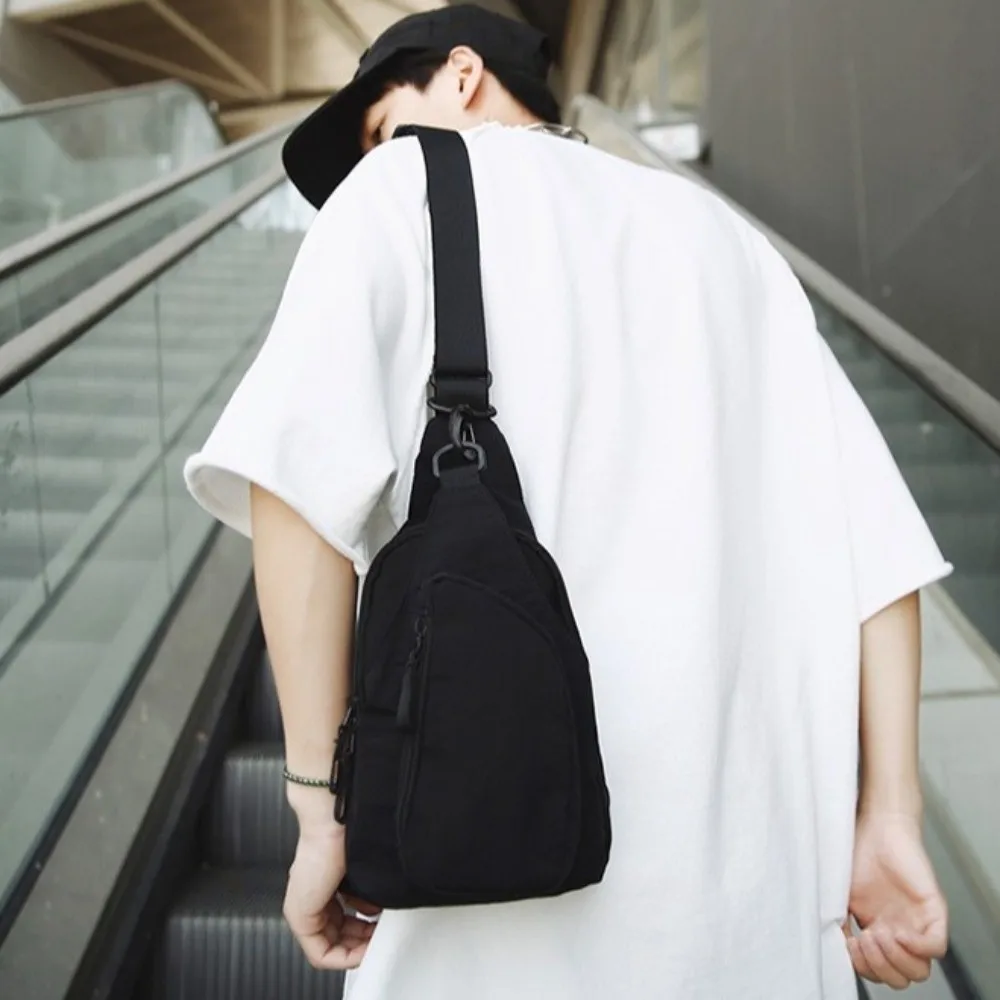 

Casual Men's Chest Bag Large Capacity Waterproof Nylon Shoulder Bag Lightweight Multifunctional Crossbody Fanny Pack Biking