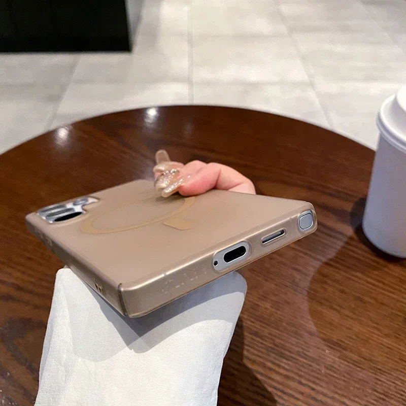 حافظة لهاتف Magsafe لهاتف OnePlus 8 Pro One Plus 8 Pro شحن لاسلكي مغناطيسي غير لامع غطاء خلفي صلب حافظة هاتف فاخرة