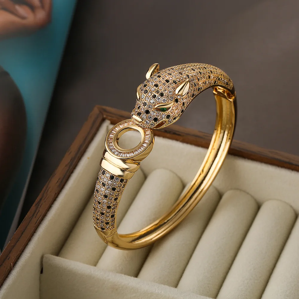 Light luxury leopard head Man bangle 18K gold electroplated copper
