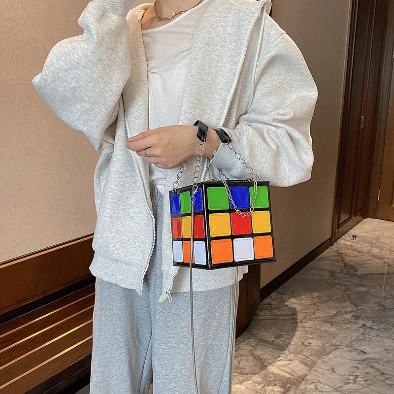 Borse a tracolla insoliti per le donne 2024 cubo di Rubik forma la borsa Tote Bag Party Fashion borsa da donna carina scatola quadrata borsa di lusso