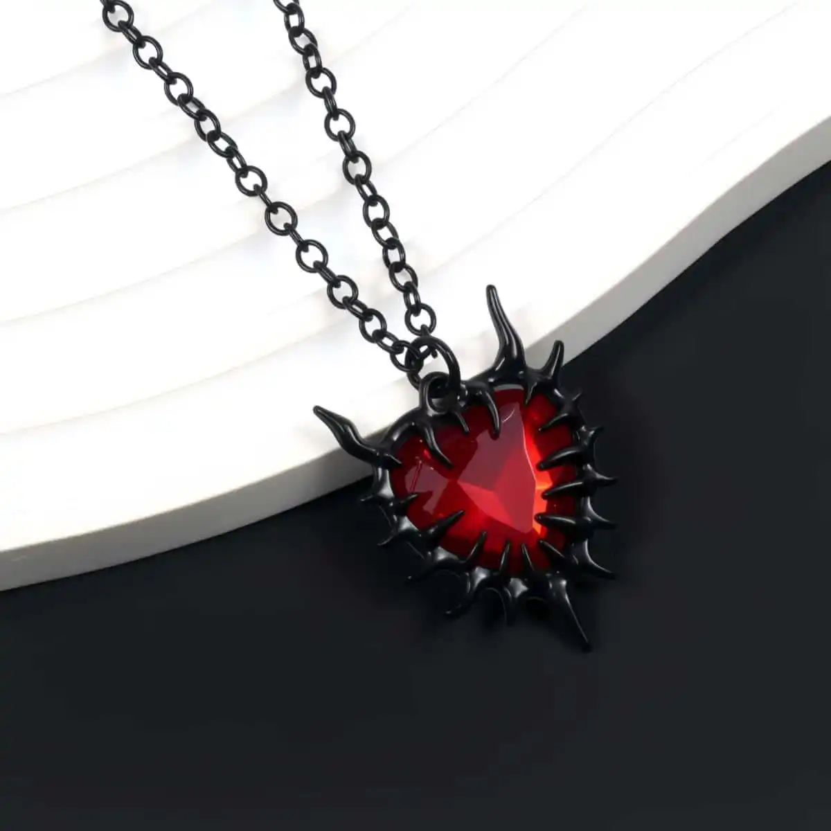 Gothic Thorny Heart Necklace For Women Fashion Witch Jewelry Accessory Gift Mystery Colorful Stone Bull Horn Love Pendant Choker