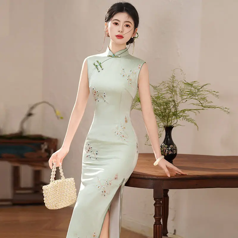 

Embroidered Green New Chinese Style Suzhou Long Cheongsam Improved Young 2026 New Women's High-end Summer Qipao Dress