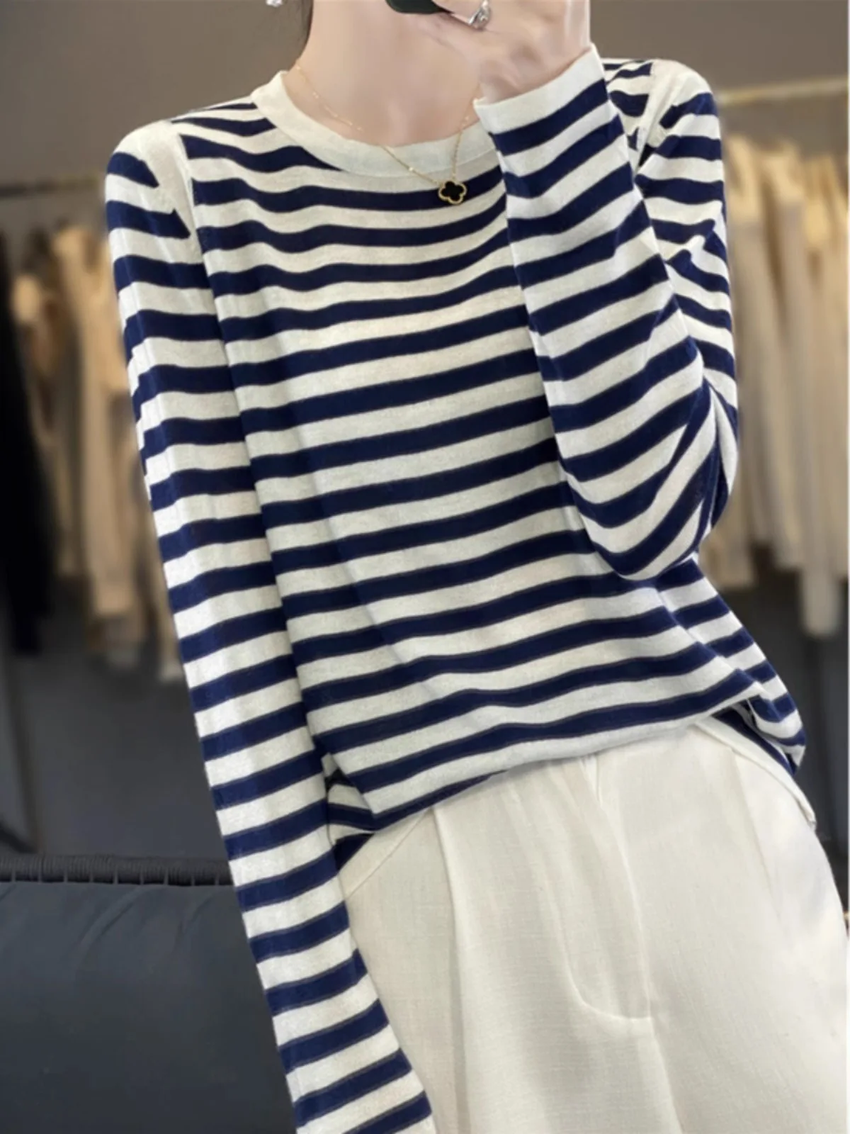 Striped thin cashmere sweater women\'s spring and autumn loose large size crewneck sweater base sweater