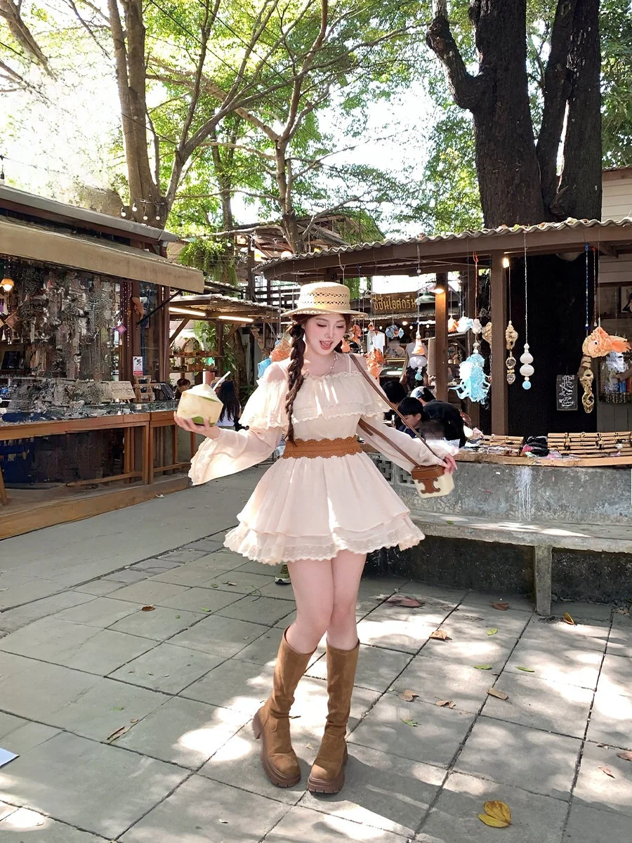 

Romantic Style Embroidered Lace Trim Waist Cinching One Shoulder Chiffon Dress for Young Women Spring Summer A-Line Skirt Dress