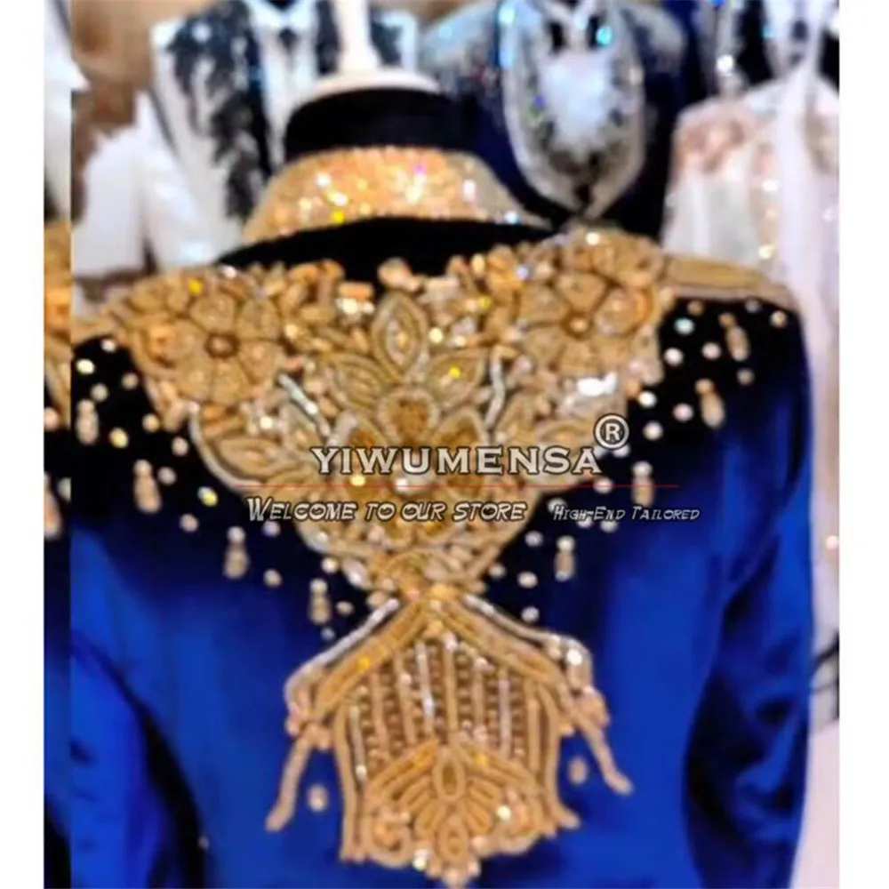 

Customized TuxedosSuits Men Gold Crystals Beaded Formal Occasion Party Dresses Shawl Lapel Prom Blazers Groom Wedding Clothing