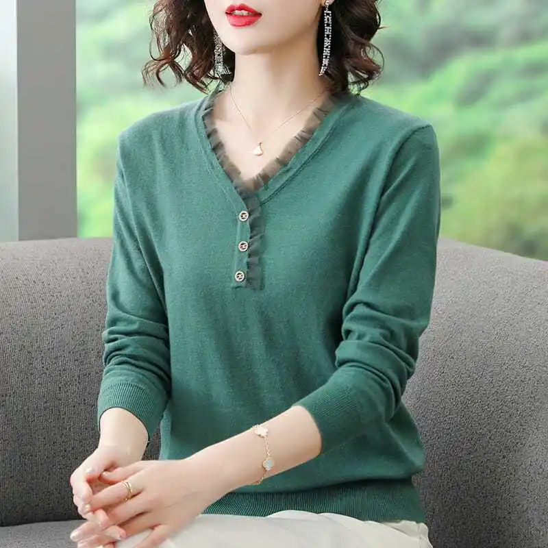 Spring and Autumn Women\'s Pullover V-neck Long Sleeve Solid Button Ruffles Screw Thread Loose Sweater Fashion Casual Knit Tops