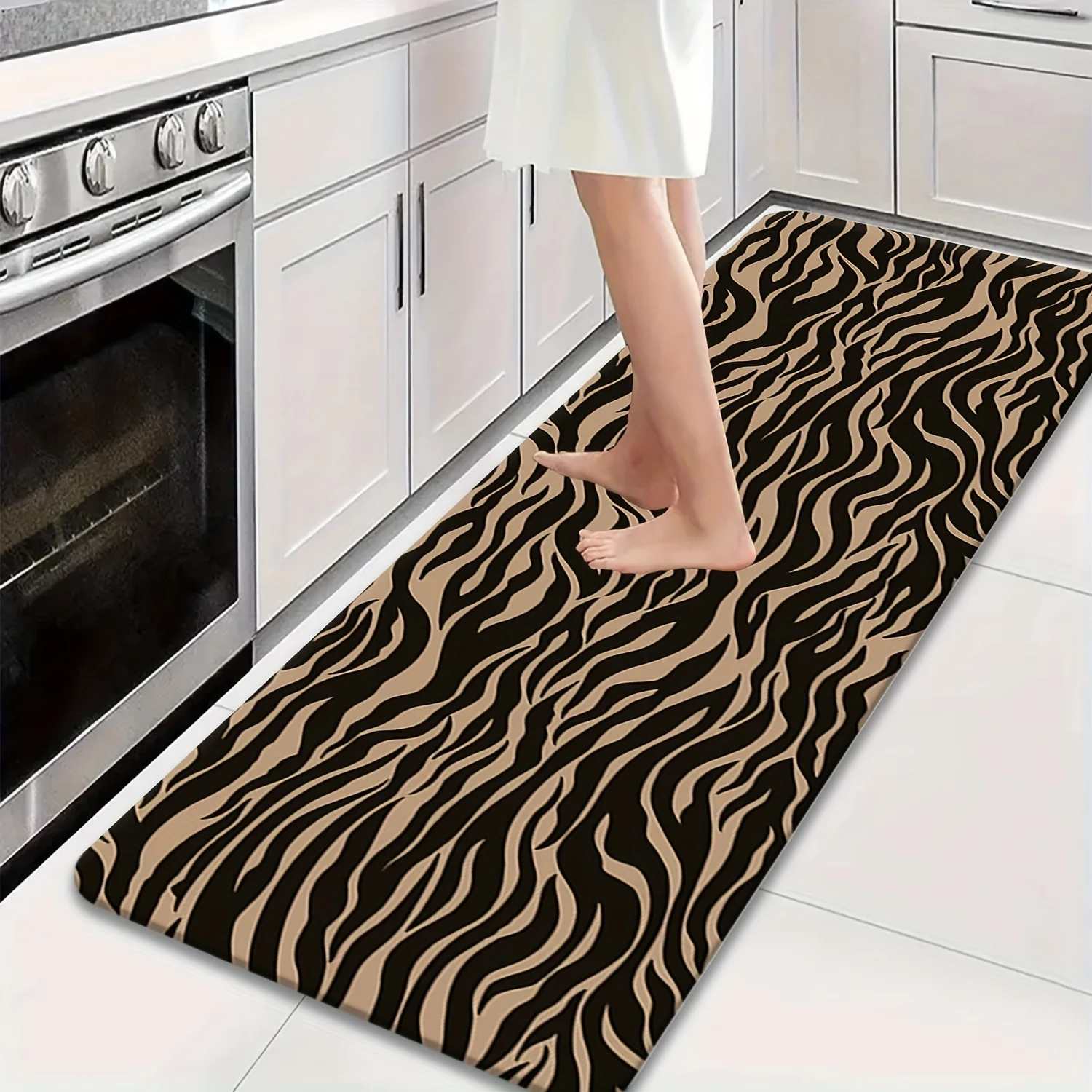 Black Beige Zebra Stripe Hall Runner Mat Anti Slip Classic Animal Wave Texture Print Carpet for Kitchen Hall Bathroom Room