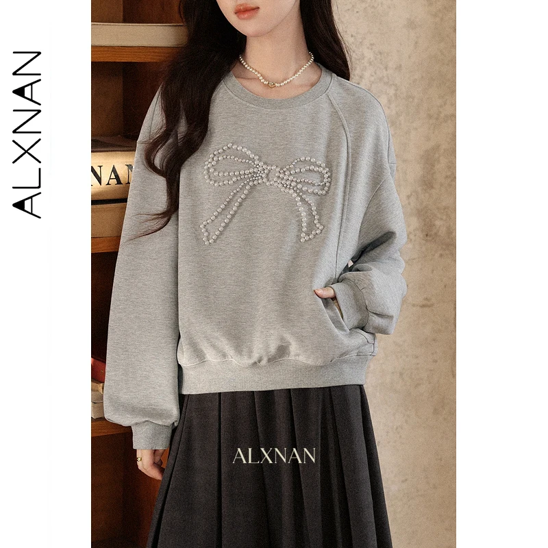 เสื้อสเวตเชิ้ตผู้หญิง ALXNAN สีเทา แต่งโบว์ประดับลูกปัด คอกลม ทรงหลวม แขนเสื้อแบบดรอปโชว์เดอร์ ผ้าฝ้าย แขนยาว รุ่น L57626 ปี 2025