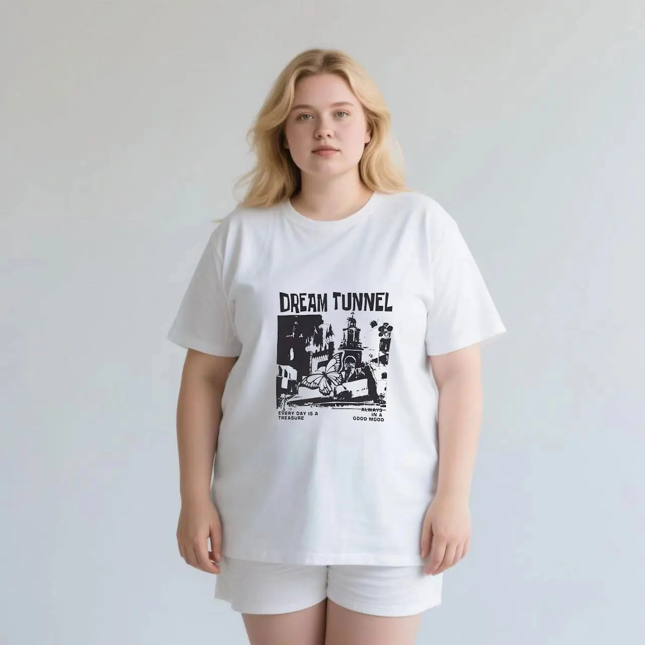 

plus size Ladies' casual short sleeved T-shirt white