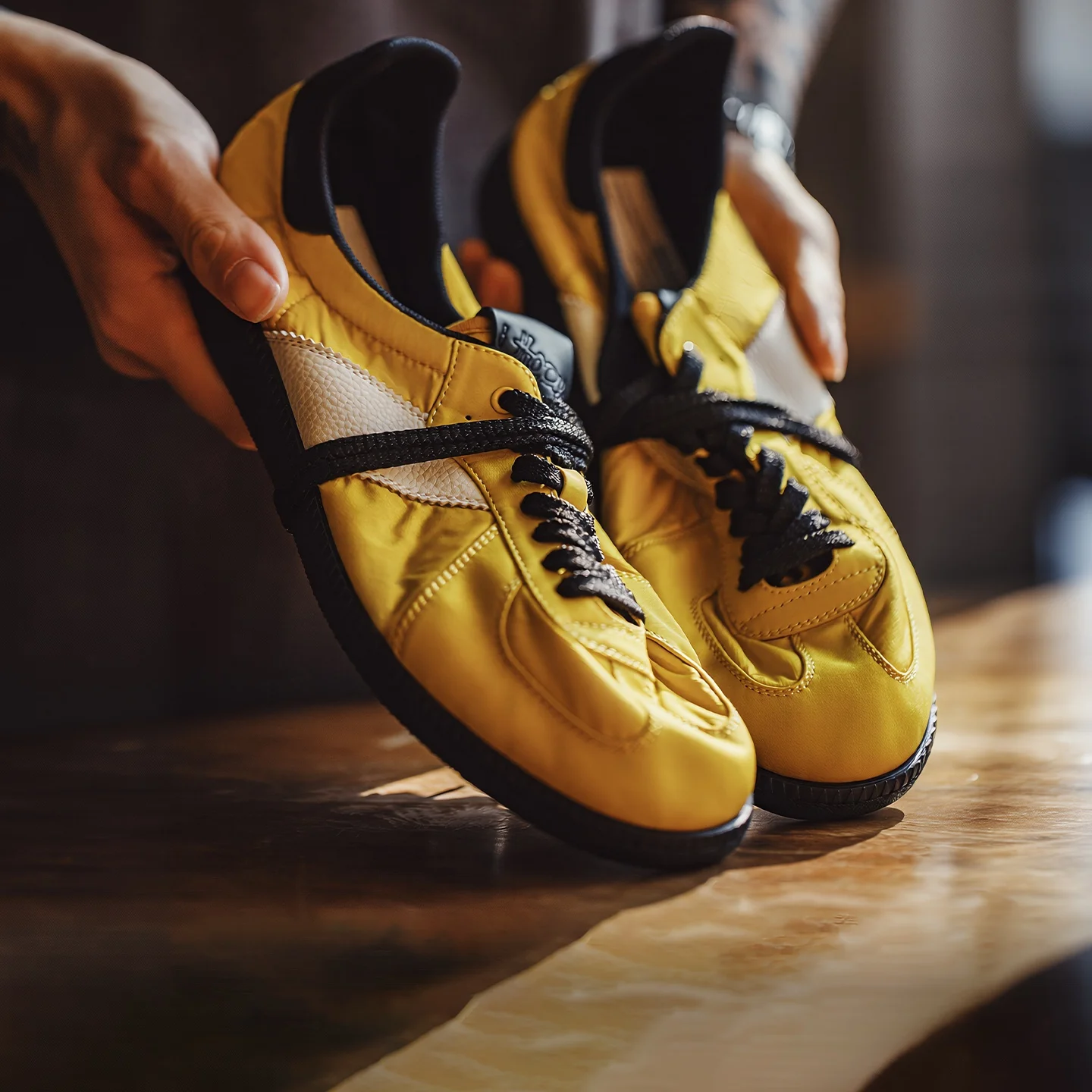 

Maden Unisex Vintage Yellow Sneakers Classic Low Top Flat Sole Lightweight Casual German Trainers Lace Up Commuter Shoes