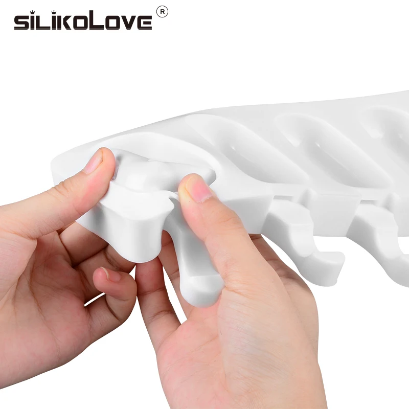 SILIKOLOVE 8 Cavity Ice Cream Mold Silicone Popsicle Molds Chocolate Sandwich Ice Cream Tray with Popsicle Sticks